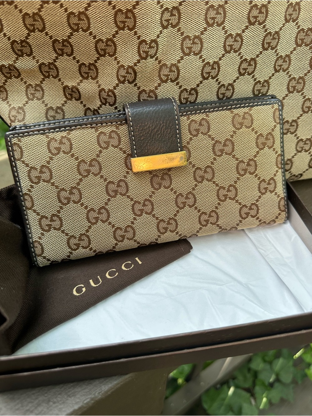 Gucci Belt Tote with Gucci Wallet Bundle - Picture 4 of 14